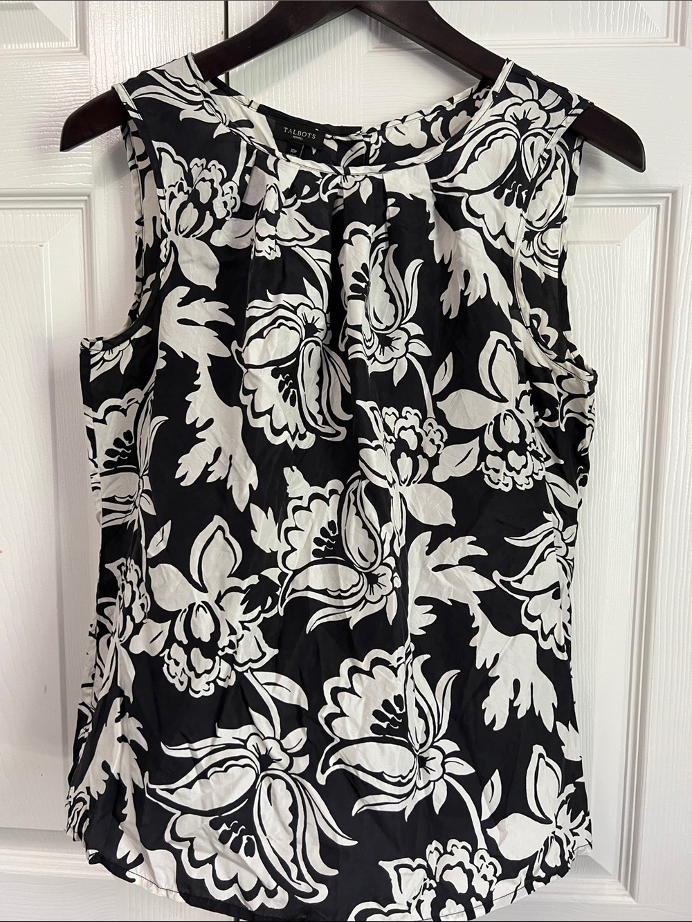 Talbots Black and White Floral Sleeveless Camisole